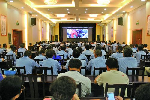 Latest company news about El 31 de julio de 2017, Yida organizó a todo el personal para realizar el entrenamiento de seguridad, y mira el vídeo llamado ‘para betwwen vida y muerte’